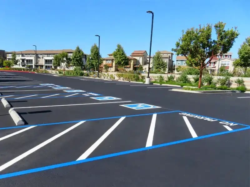 parking-lot-services-800x600_q50